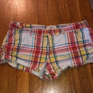 Hollister Stretch plaid shorts